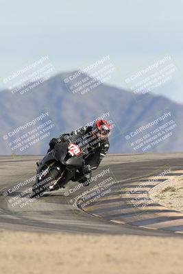 media/Nov-16-2025-Race Pace (Sun) [[8c5fa54630]]/Non Verified Riders (1st 20 Minutes)/6-Turn 12 (2pm)/